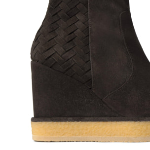 Botín de cuña Brelia en serraje con intrcciato y cierre de cremallera