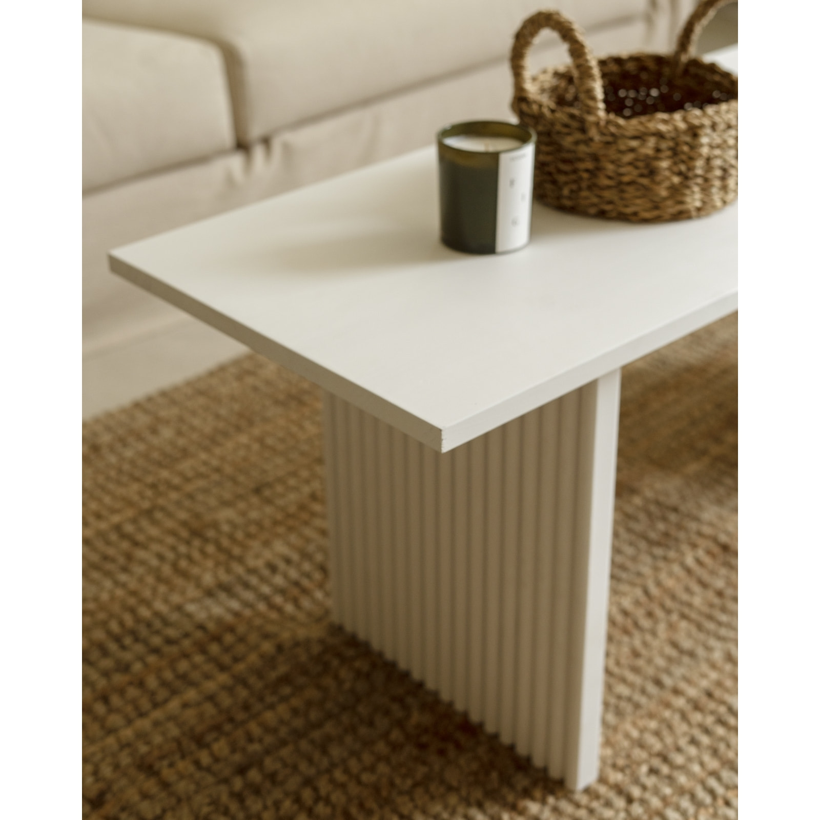 Table basse en bois massif ton blanc 120cm Hauteur: 45 Longueur: 120 Largeur: 55