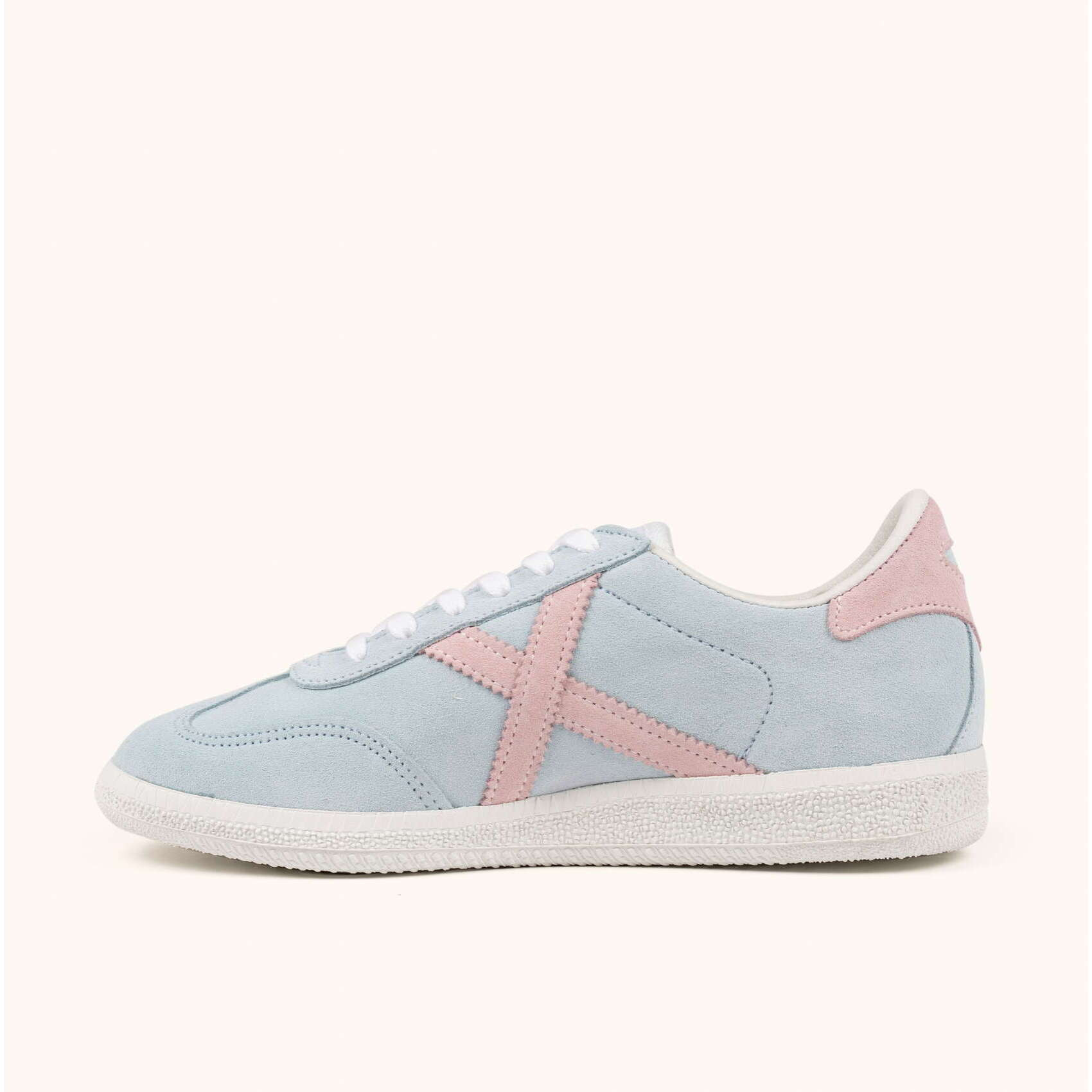 Zapatilla casual de serraje azul pastel y rosa con suela blanca MUNICH BARRU 221