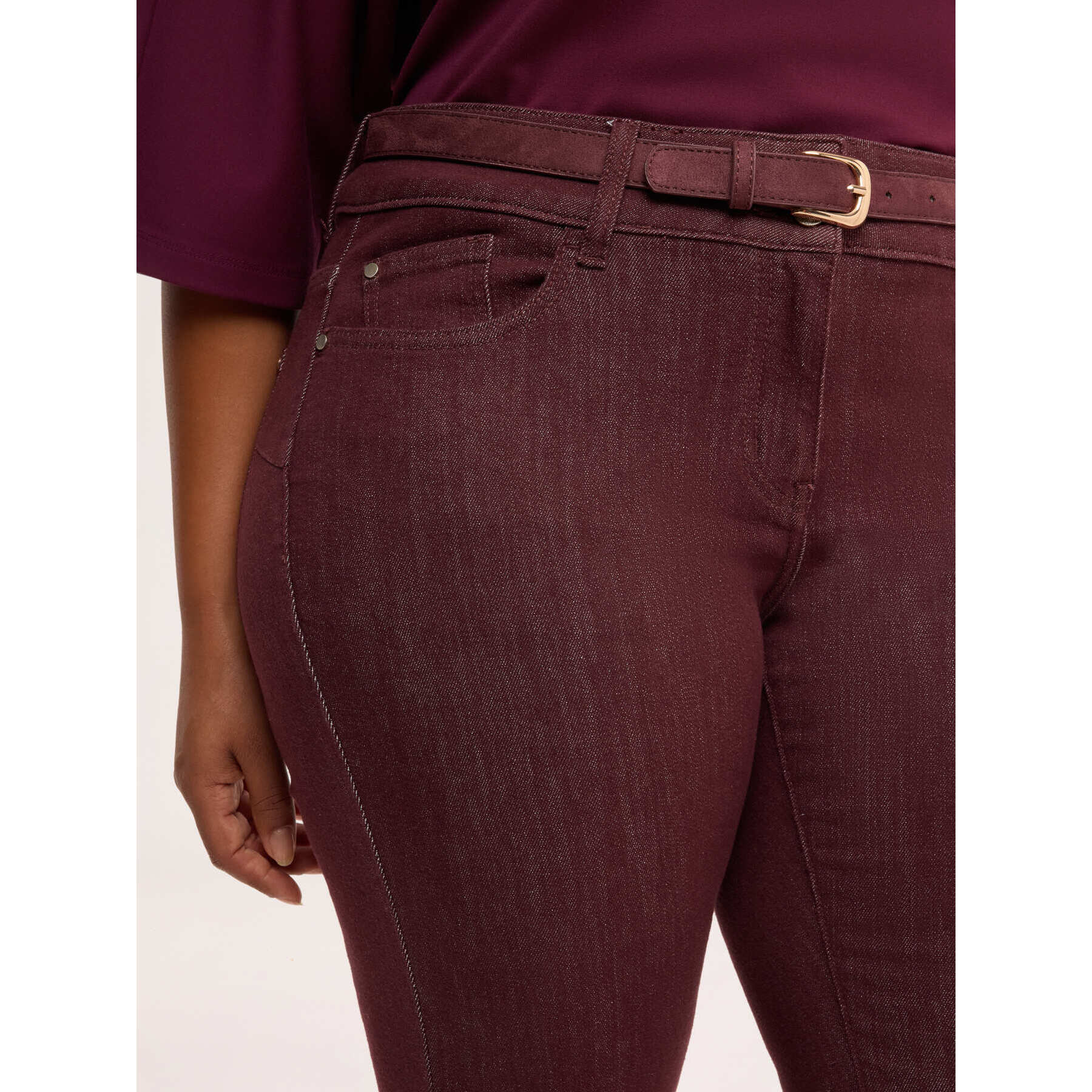 Fiorella Rubino - Jeans acampanados con cinturón - Burgundy