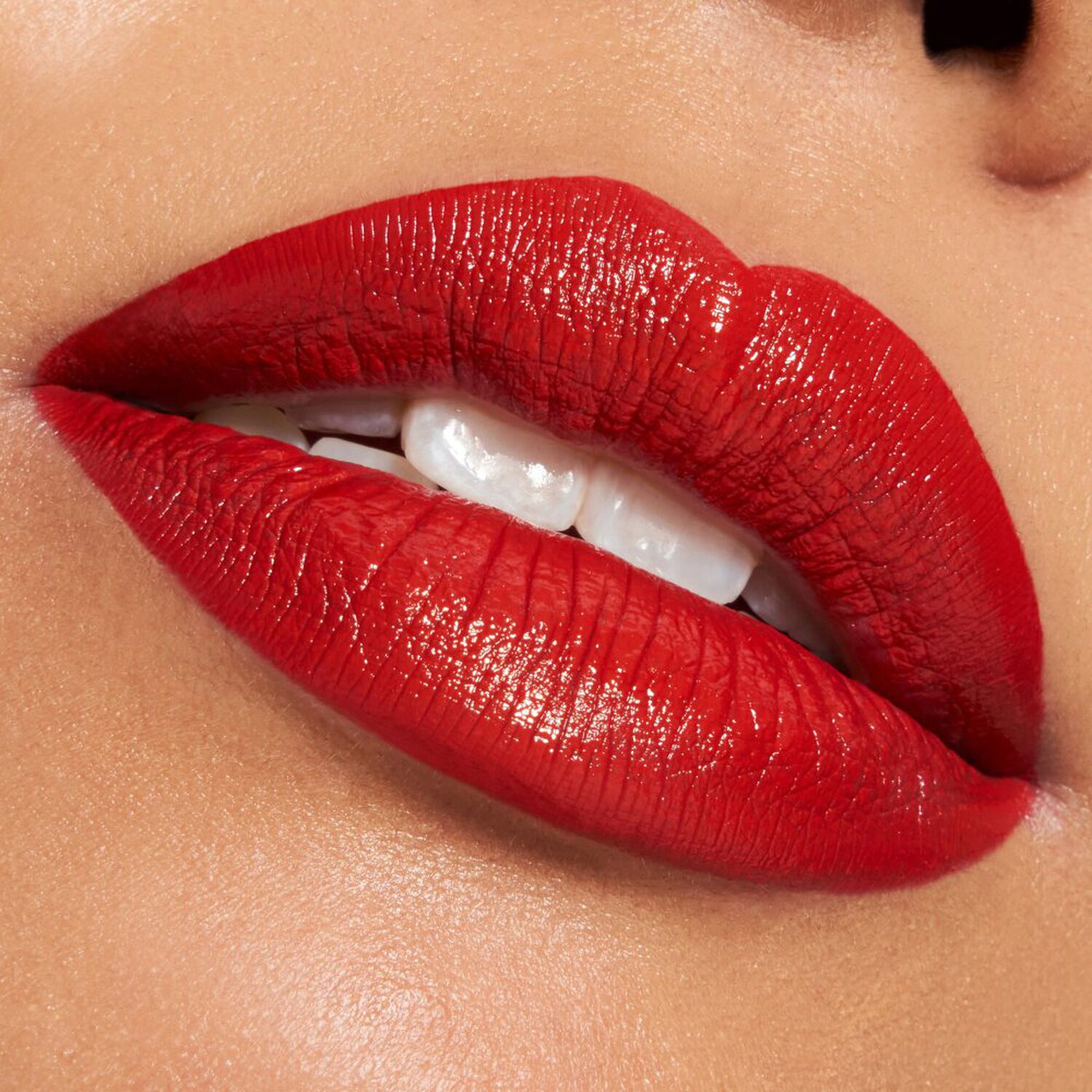 Shine Bomb Lip Lacquer - Rouge à Lèvres Longue Tenue Fini Brillant