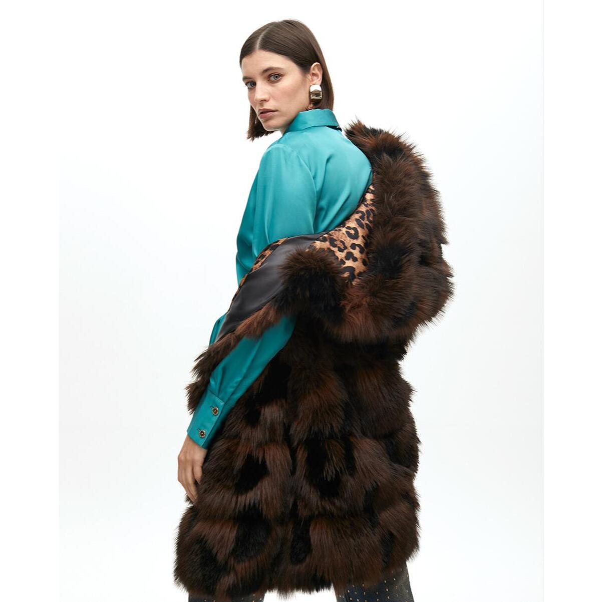 Gilet a pelo lungo con interno stampato