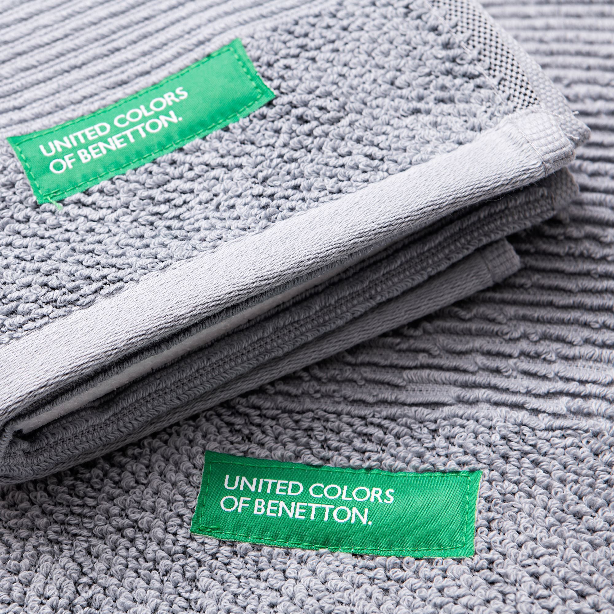 Set 3pcs toallas de baño  gris  benetton