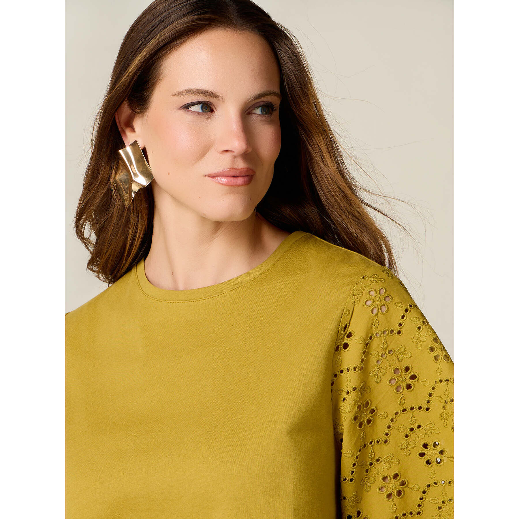 Oltre - T-shirt con maniche in sangallo - Giallo