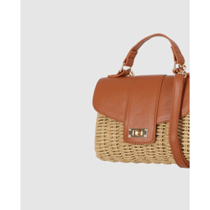 Bolso - Cuero - Medida: 20 cm x 15 cm x 9 cm