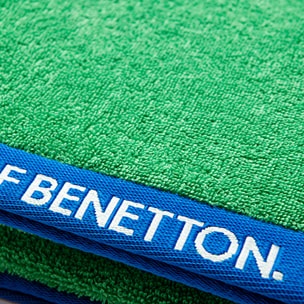 Toalla de playa velour verde benetton