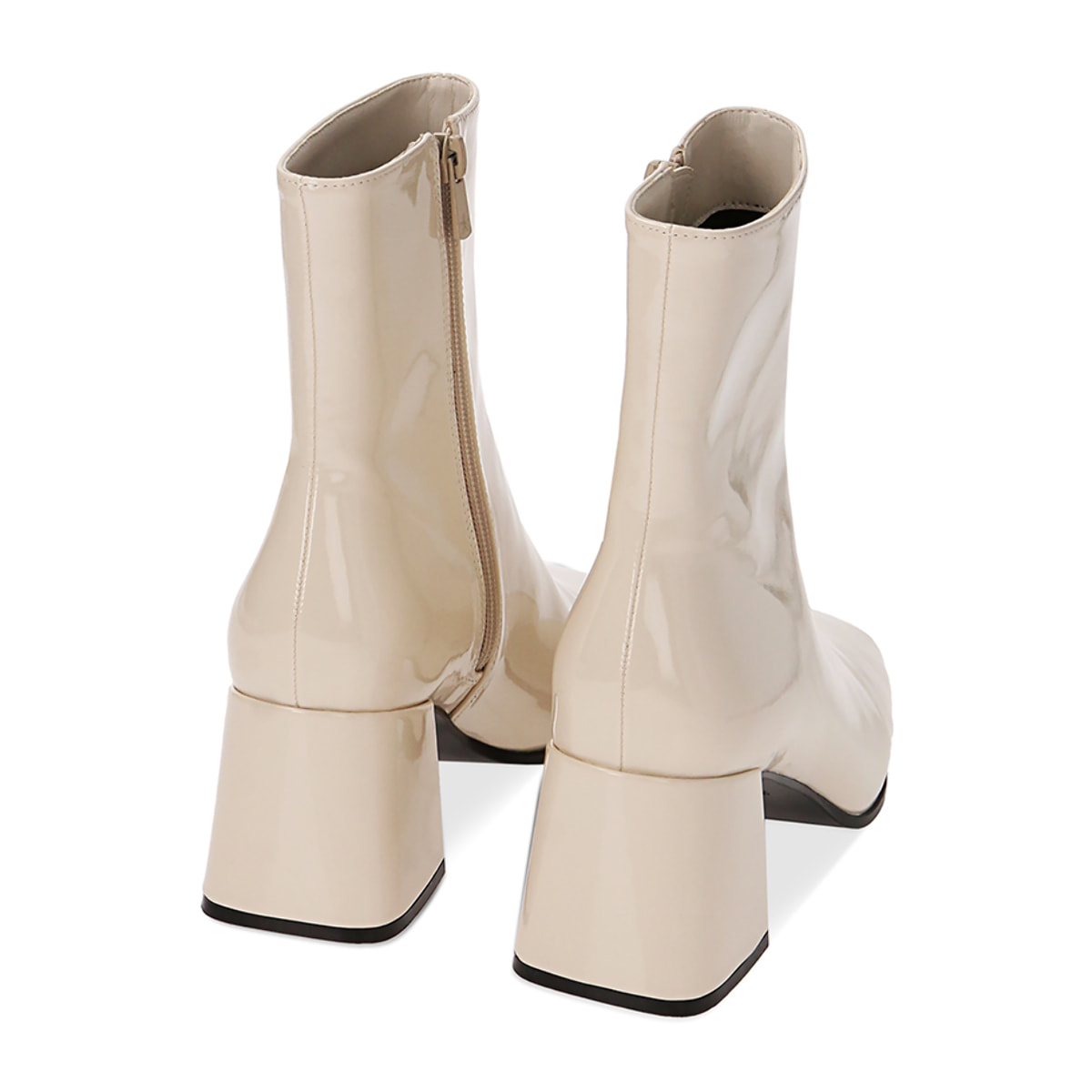 Botines de charol crema, tacón de 7 cm