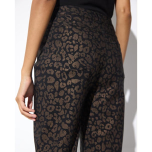 Pantaloni elasticizzati con stampa leopardata