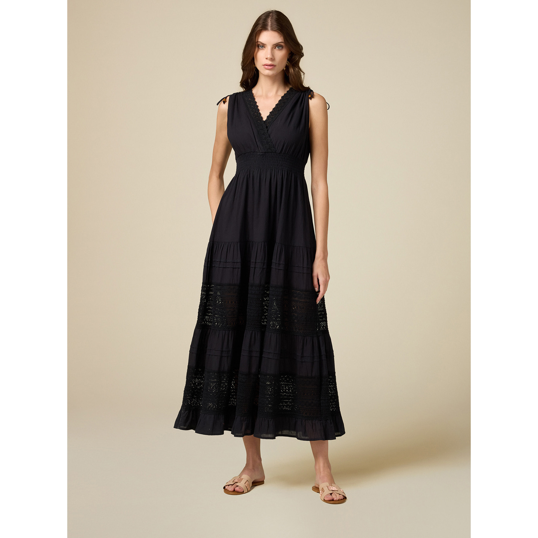 Oltre - Long dress with lace inserts - Negro