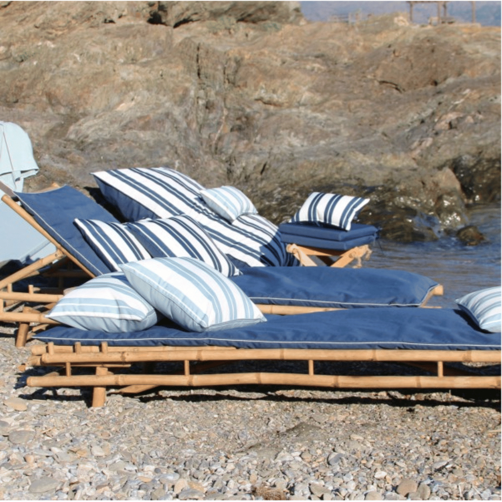 Coussin rectangle uni extérieur - Bleu Marine
