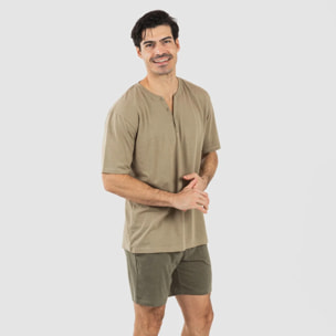 Pijama corto con botones verde claro