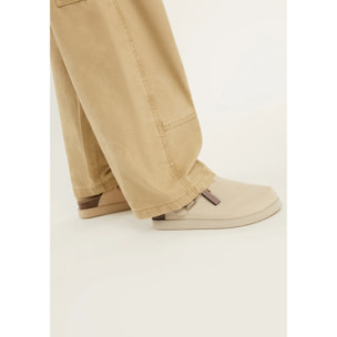 Sandalias Cerradas Vibe Clog Mujer Cierre Hebilla Beige