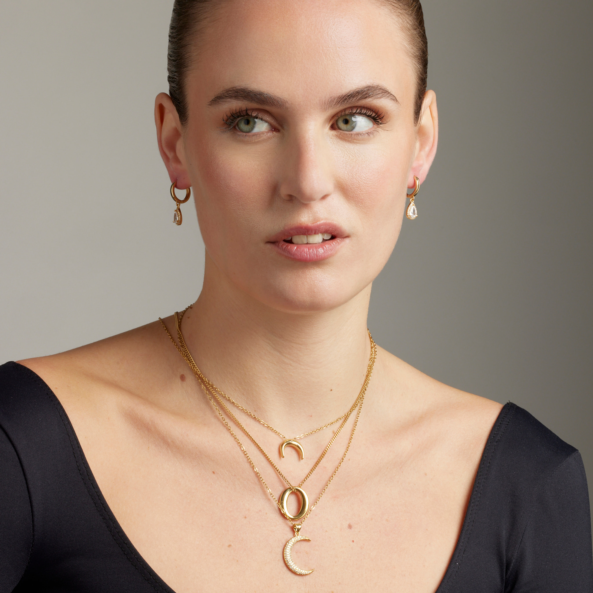 Pendientes de Circonita Brillante acabados en oro amarillo de 18k