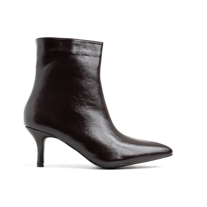 Tronchetto a punta in vernice - MARRONE