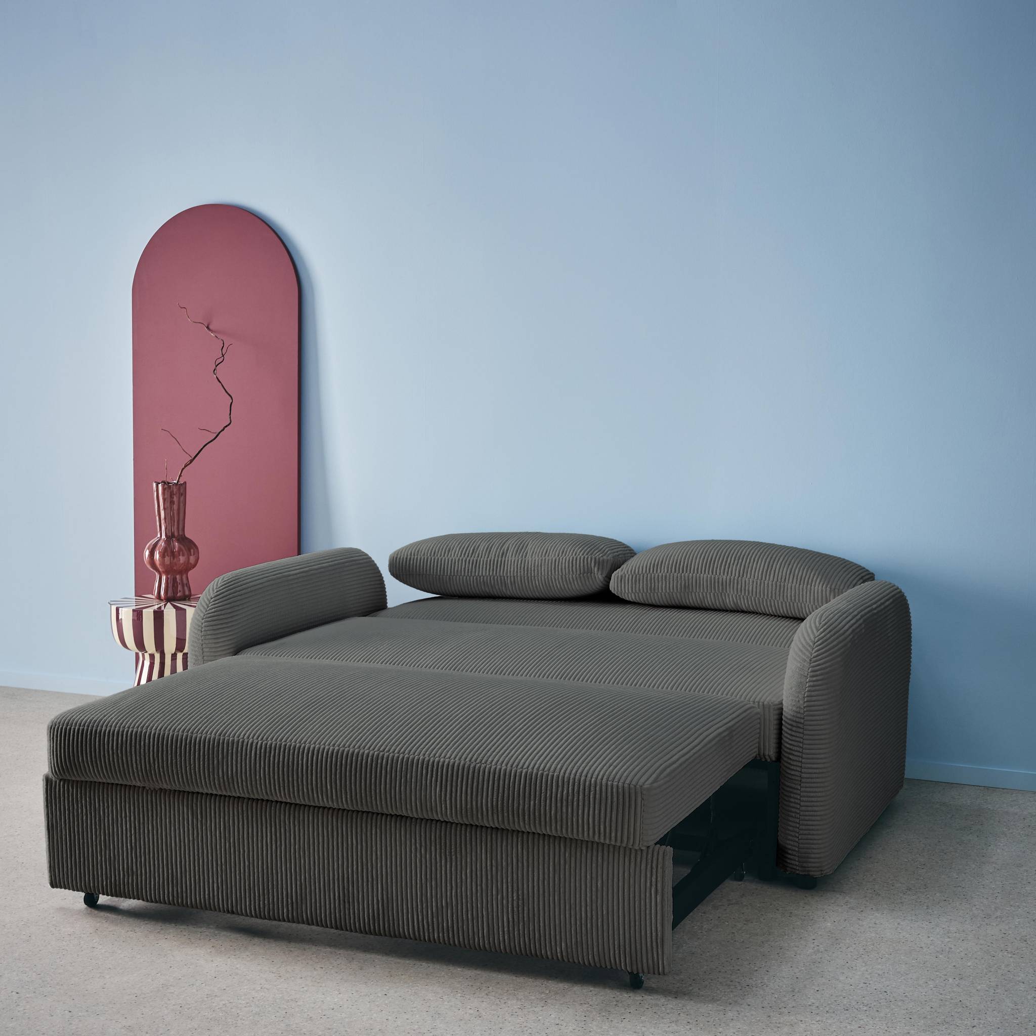 Canapé convertible arrondi 2 places velours côtelé gris foncé L 168 x P 90 x H 88cm - Lino