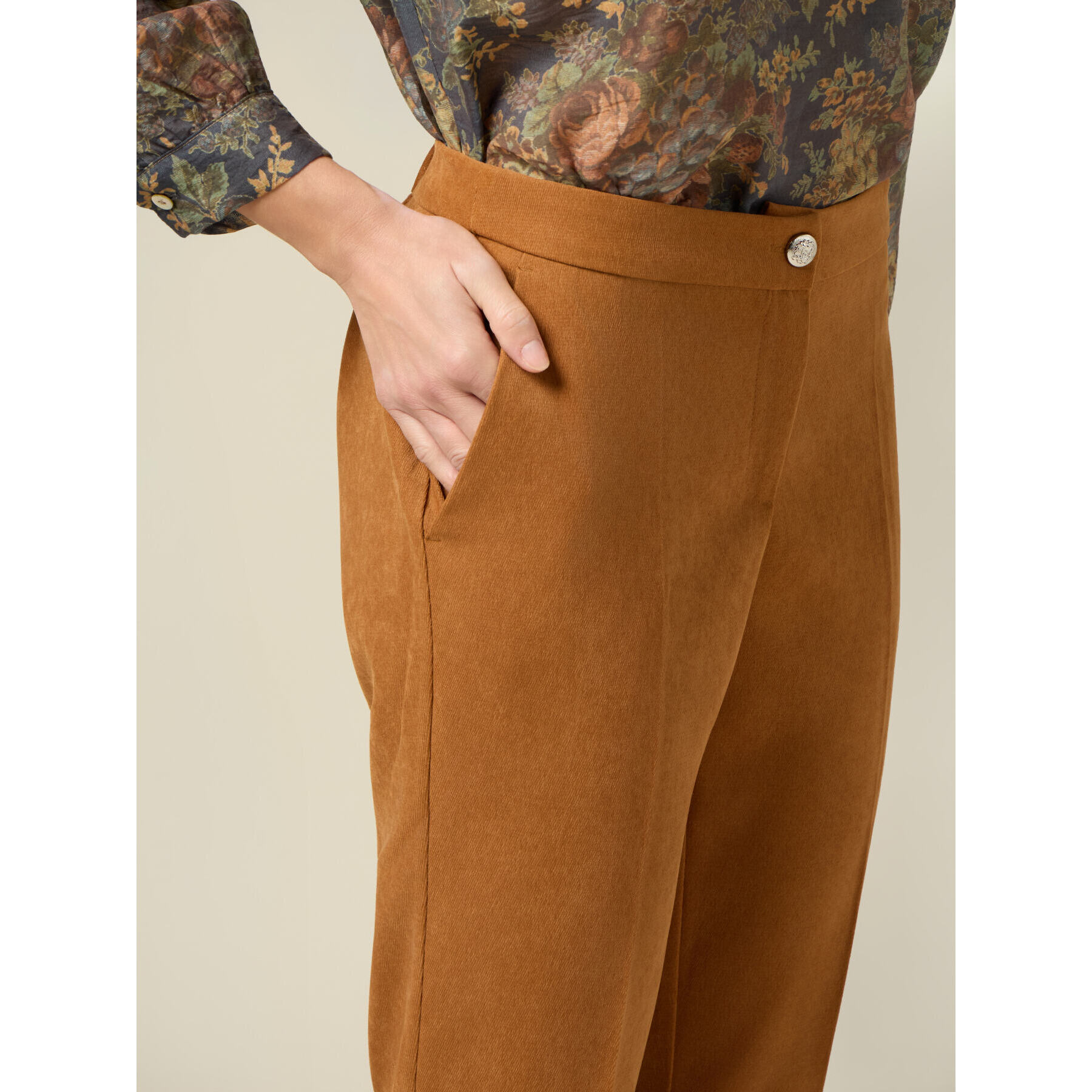 Oltre - Pantalones regular de pana - Beige