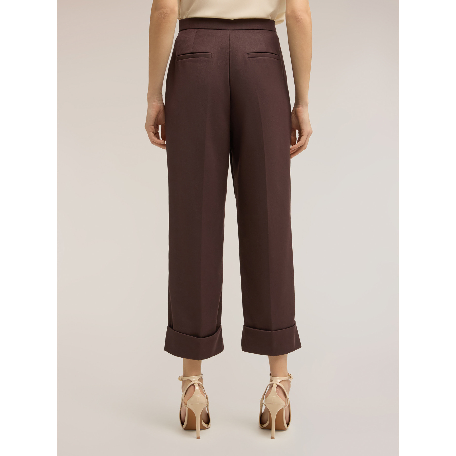 Motivi - Pantaloni cropped con risvolto - Marrone