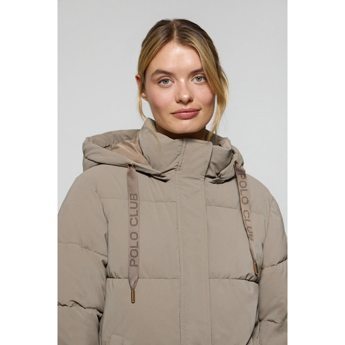 Abrigo Roma color taupe de capucha extraíble y detalles Polo Club