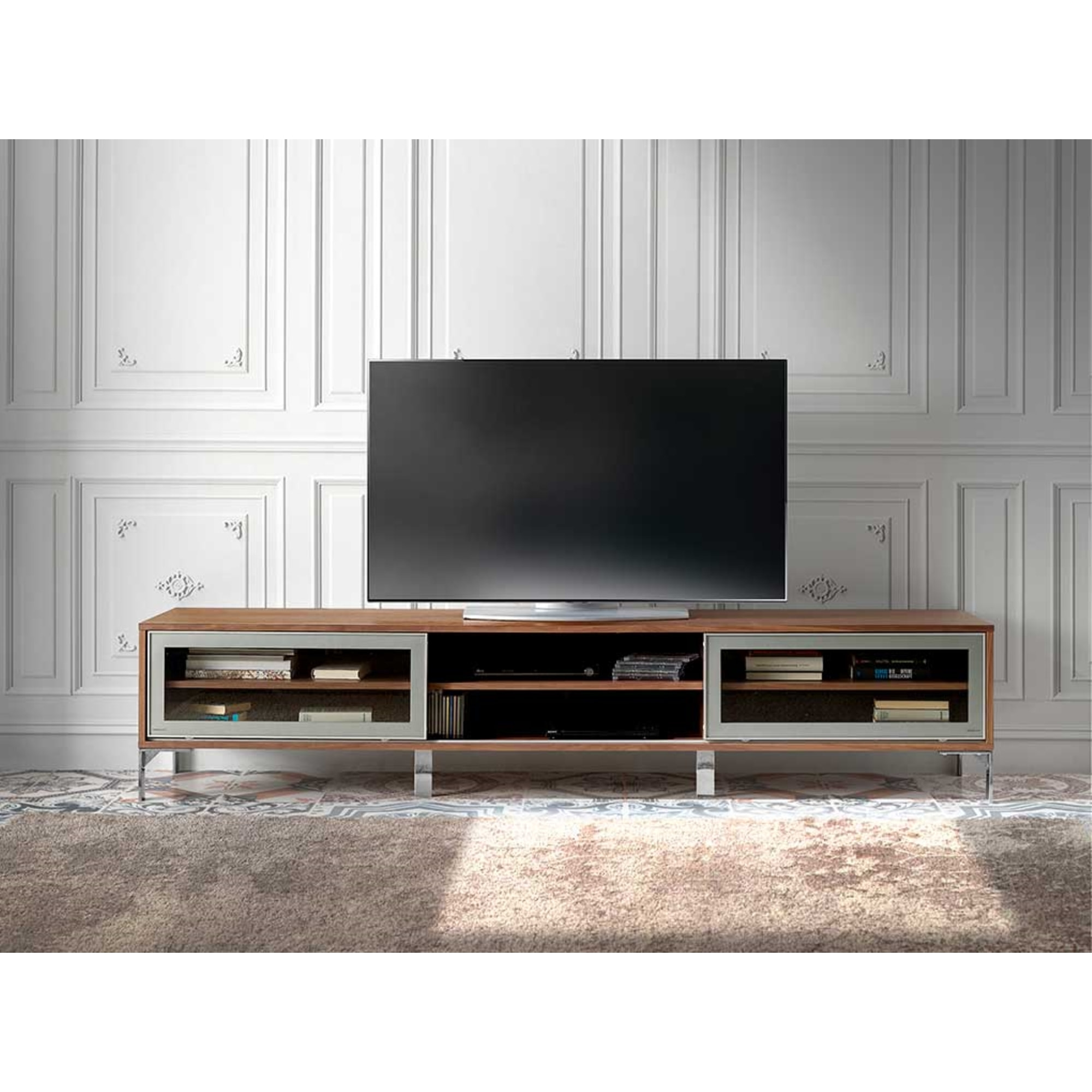 Mueble de TV – Nogal y vidrio ahumado