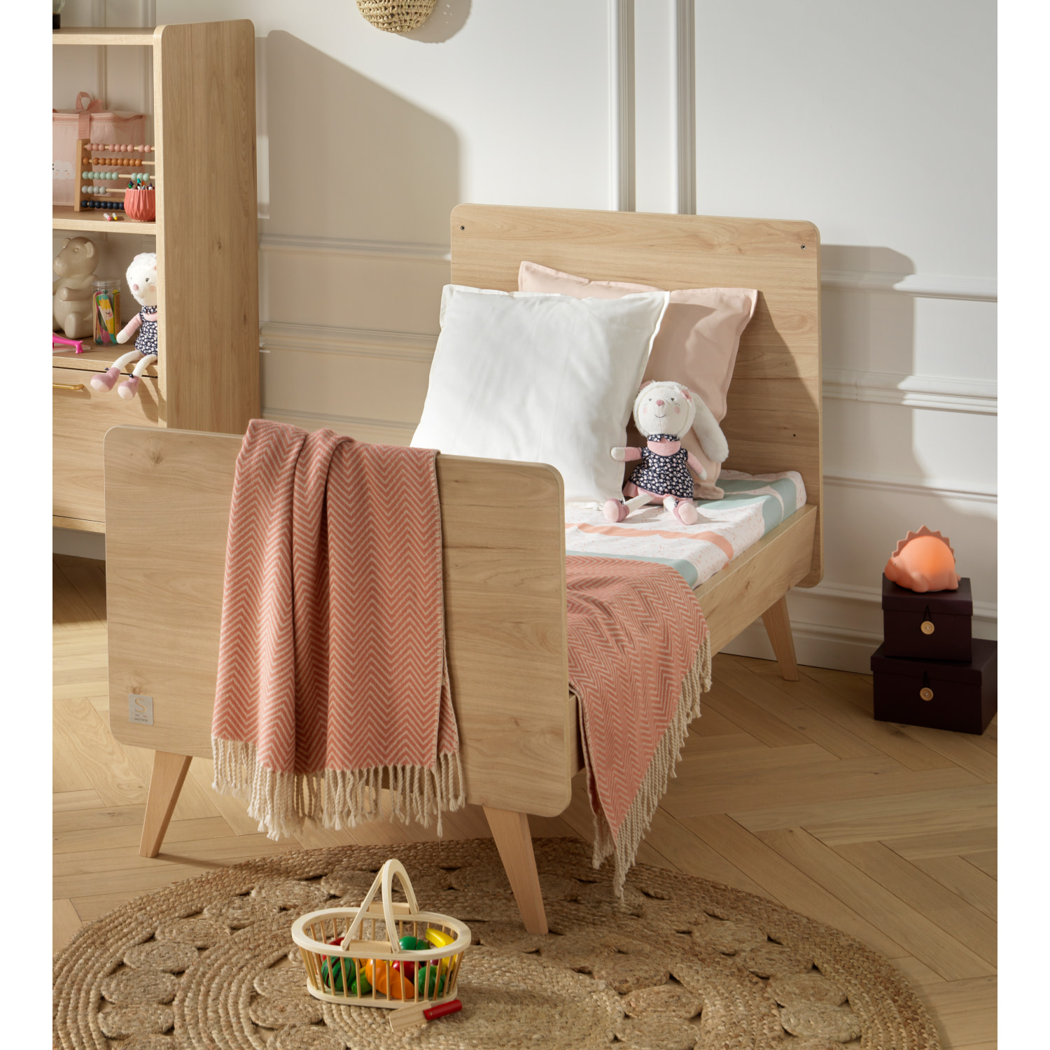 Chambre bébé évolutive Arty, Lit 140x70 et Commode à langer - Chêne suave