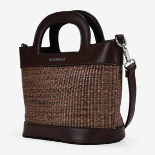 Bolso de mano marrón con rafia