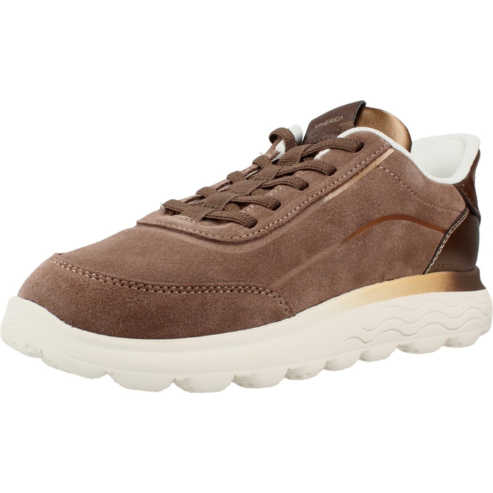 Sneakers de  Mujer de la marca GEOX  modelo D657MA 022NF MARRON CLARO