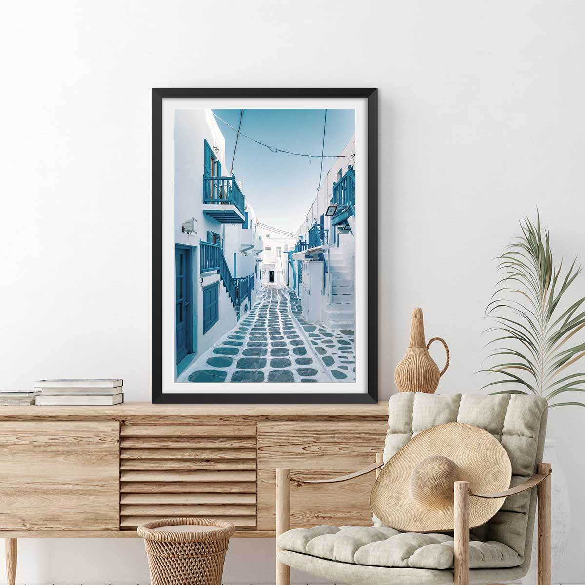 Poster rue bleue santorin Affiche + cadre en bois - Noir