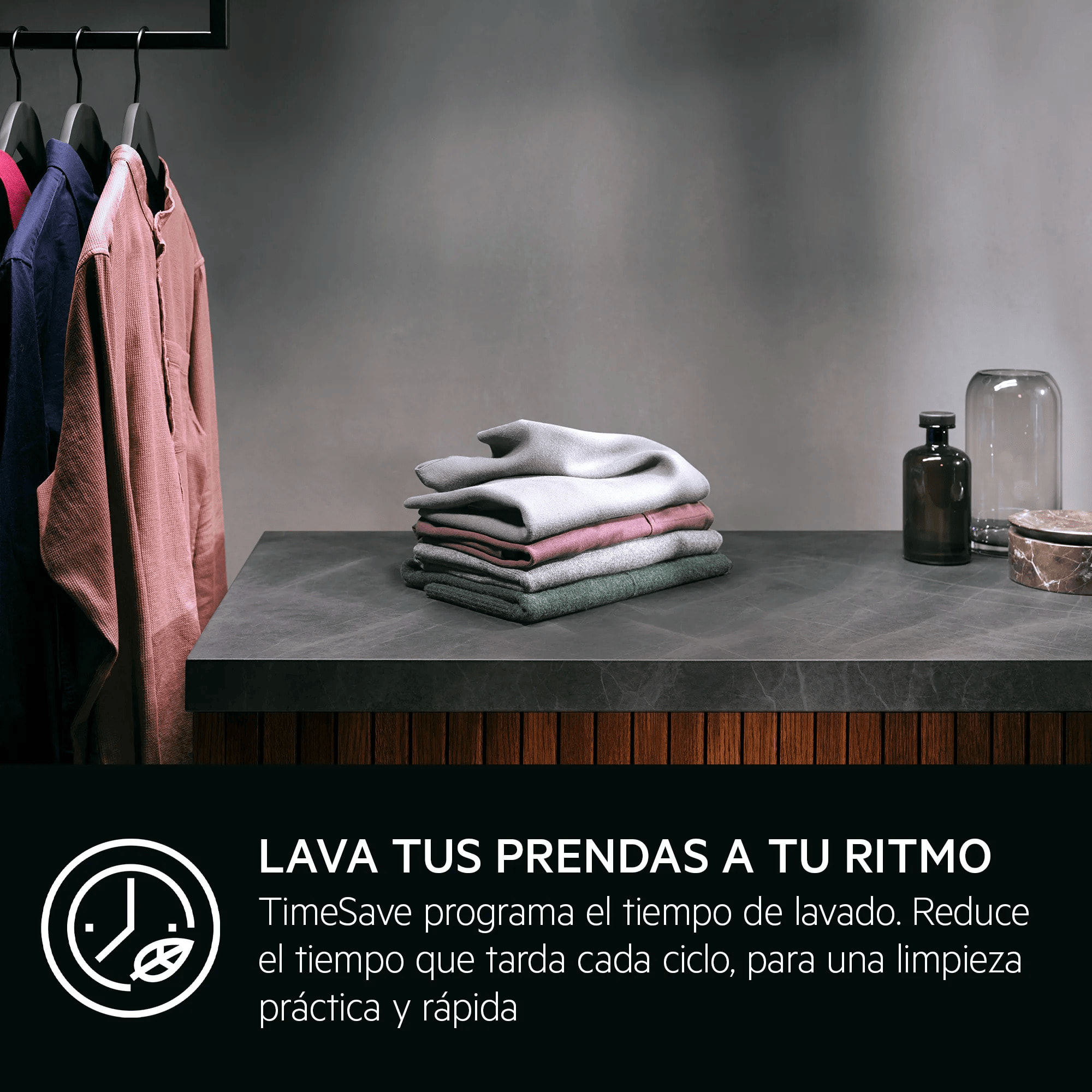 AEG Lavadora de libre instalación de 8.0 kg LFA5I82RE
