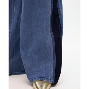 Pantaloni in Denim con Dettagli in Velluto