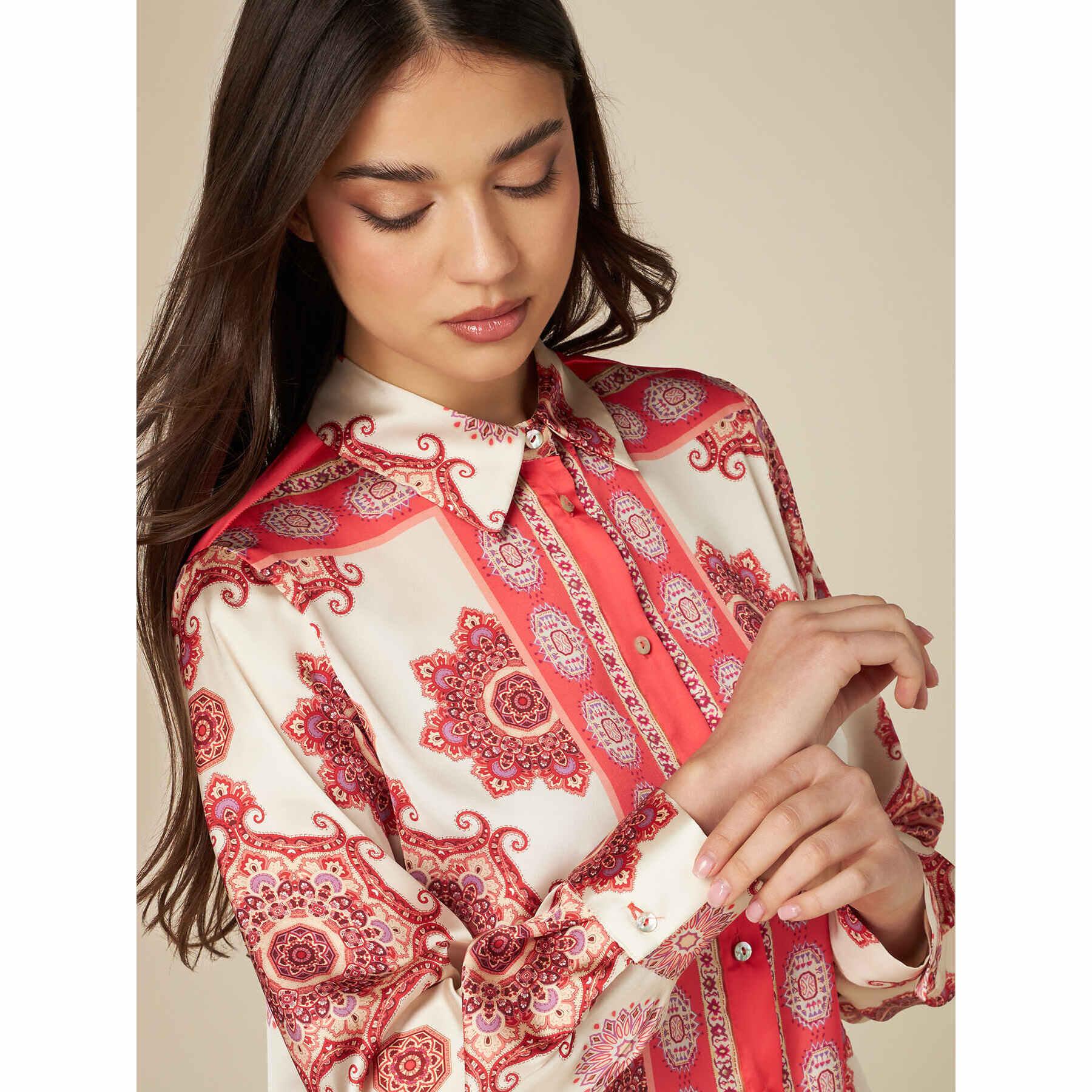 Oltre - Camisa de raso estampado - Rojo