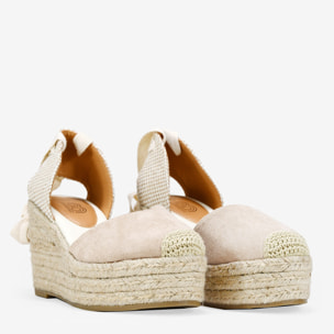 Alpargatas beige con cuña de esparto