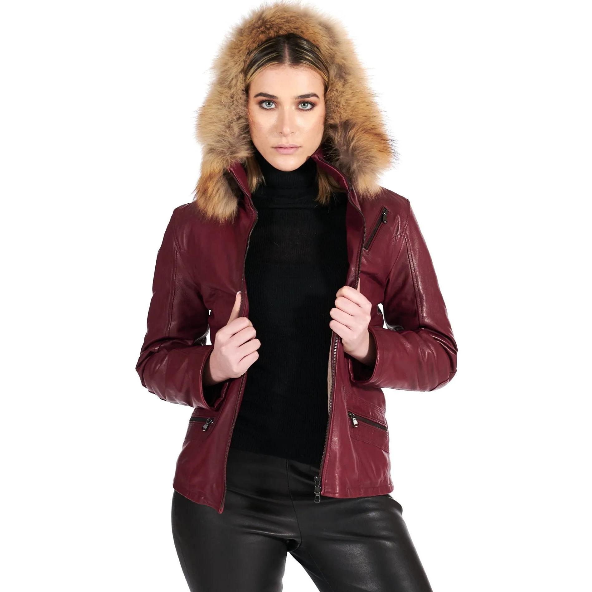 Parka in pelle bordeaux cappuccio in pelliccia effetto vintage