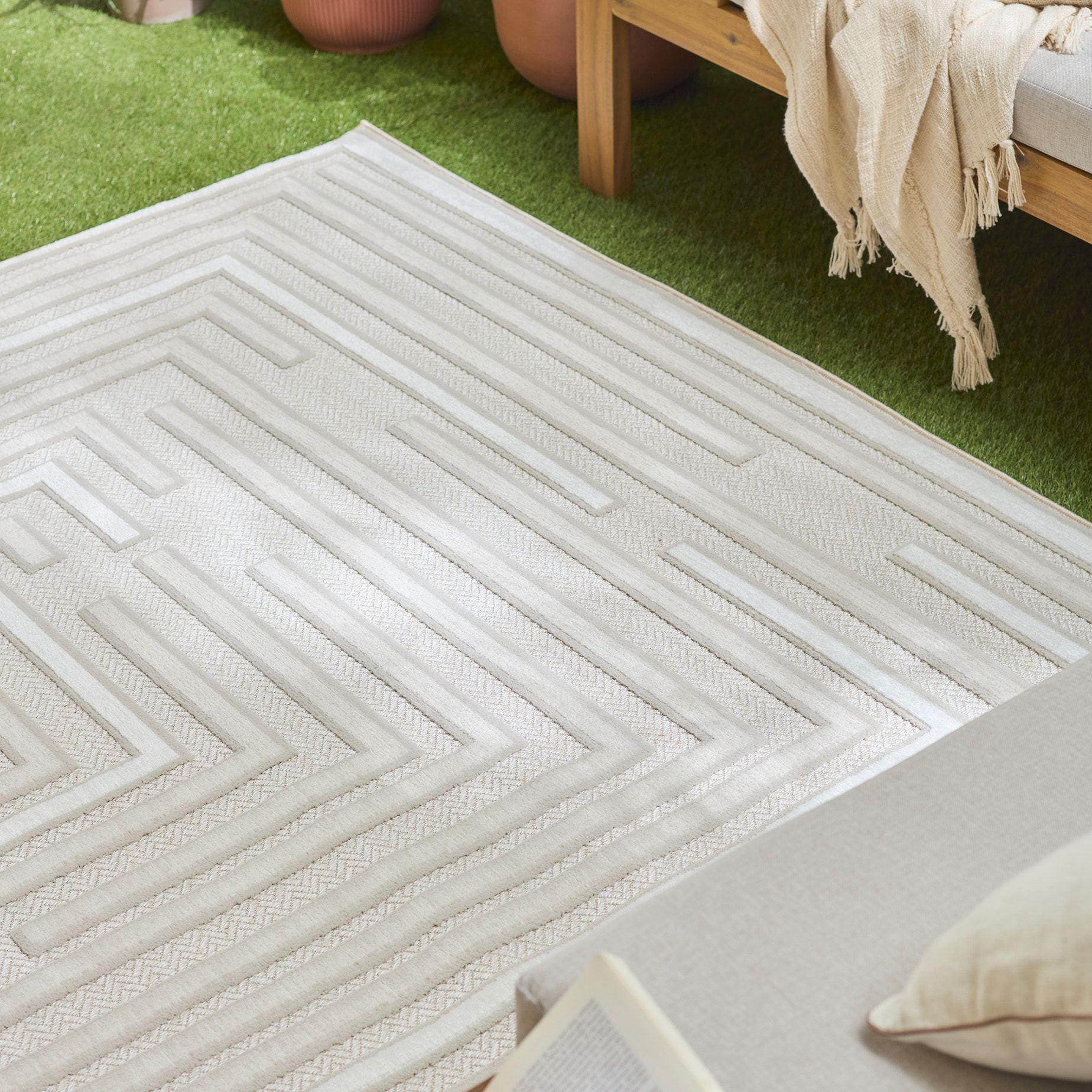 Tapis Loopin 334 crème - Motif en relief - Indoor & Outdoor