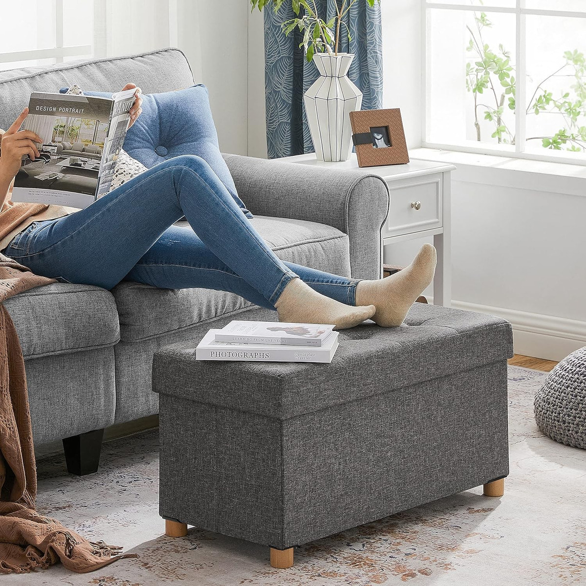 Panca pouf contenitore imbottita in grigio scuro