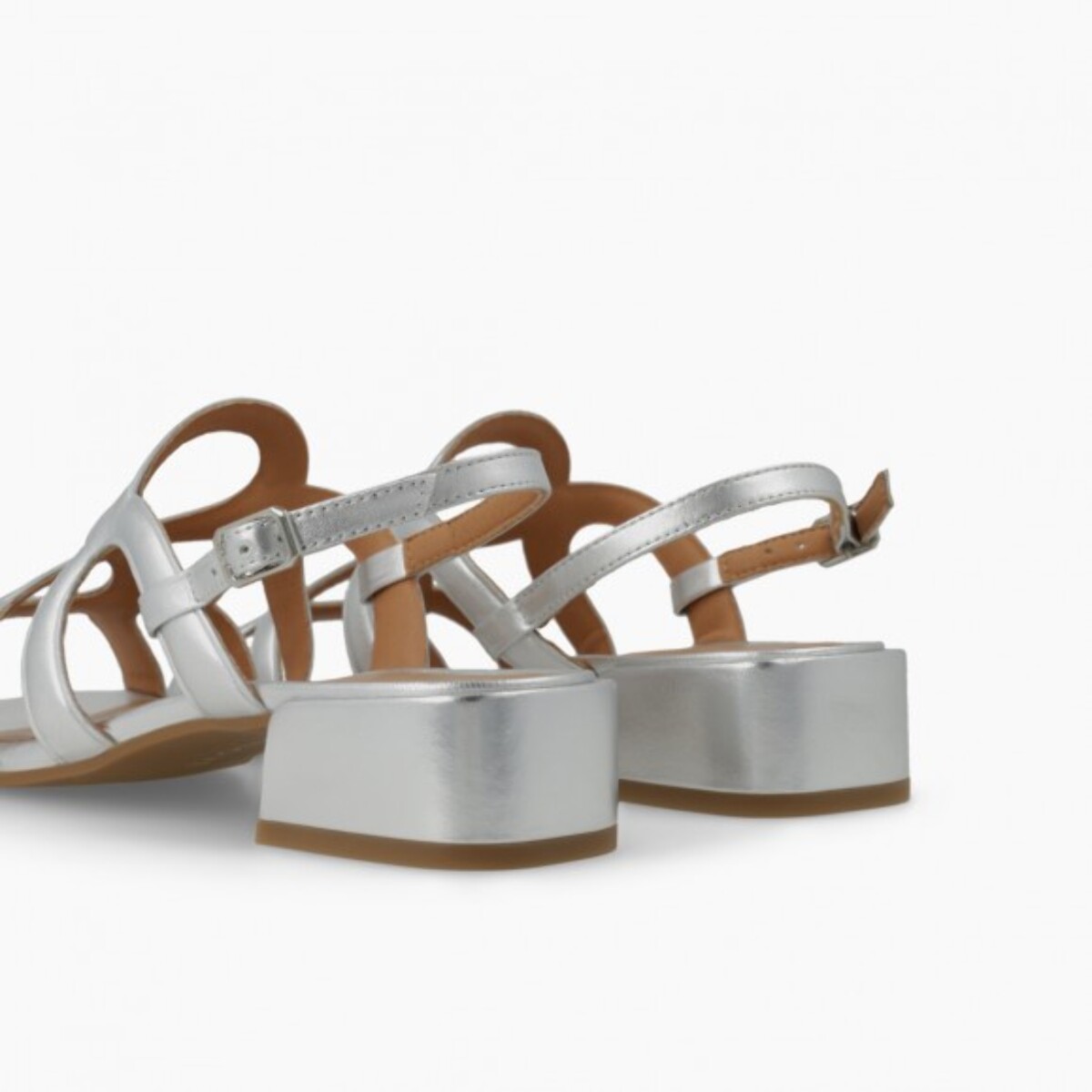 SANDALIAS PLATEADAS KON5355