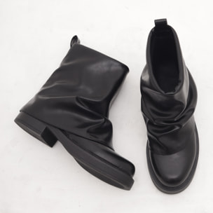 TRONCHETTO BASSO RISVOLTATO NERO