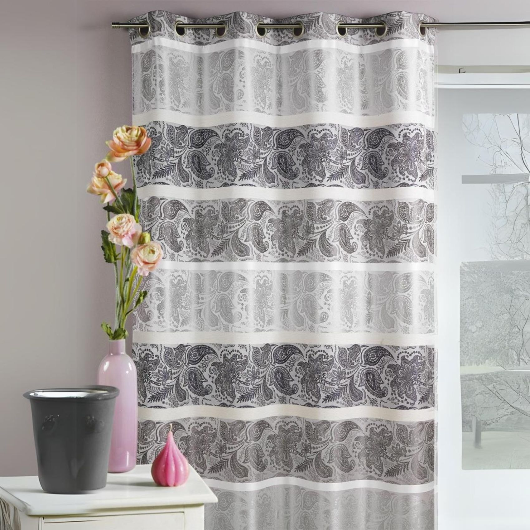 Rideau en jacquard à rayures horizontales fantaisies - Gris clair