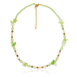 Collar de ágata verde y perlas naturales, con cierre de mosquetón.