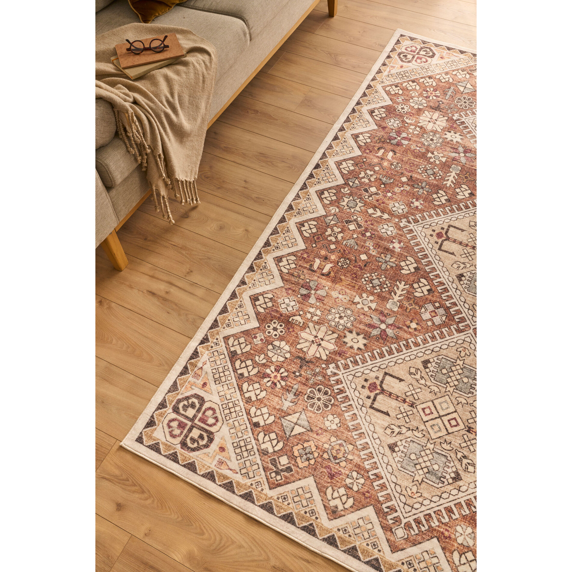 OTTOMAN - Tapis à poils courts doux à motif berbère beige