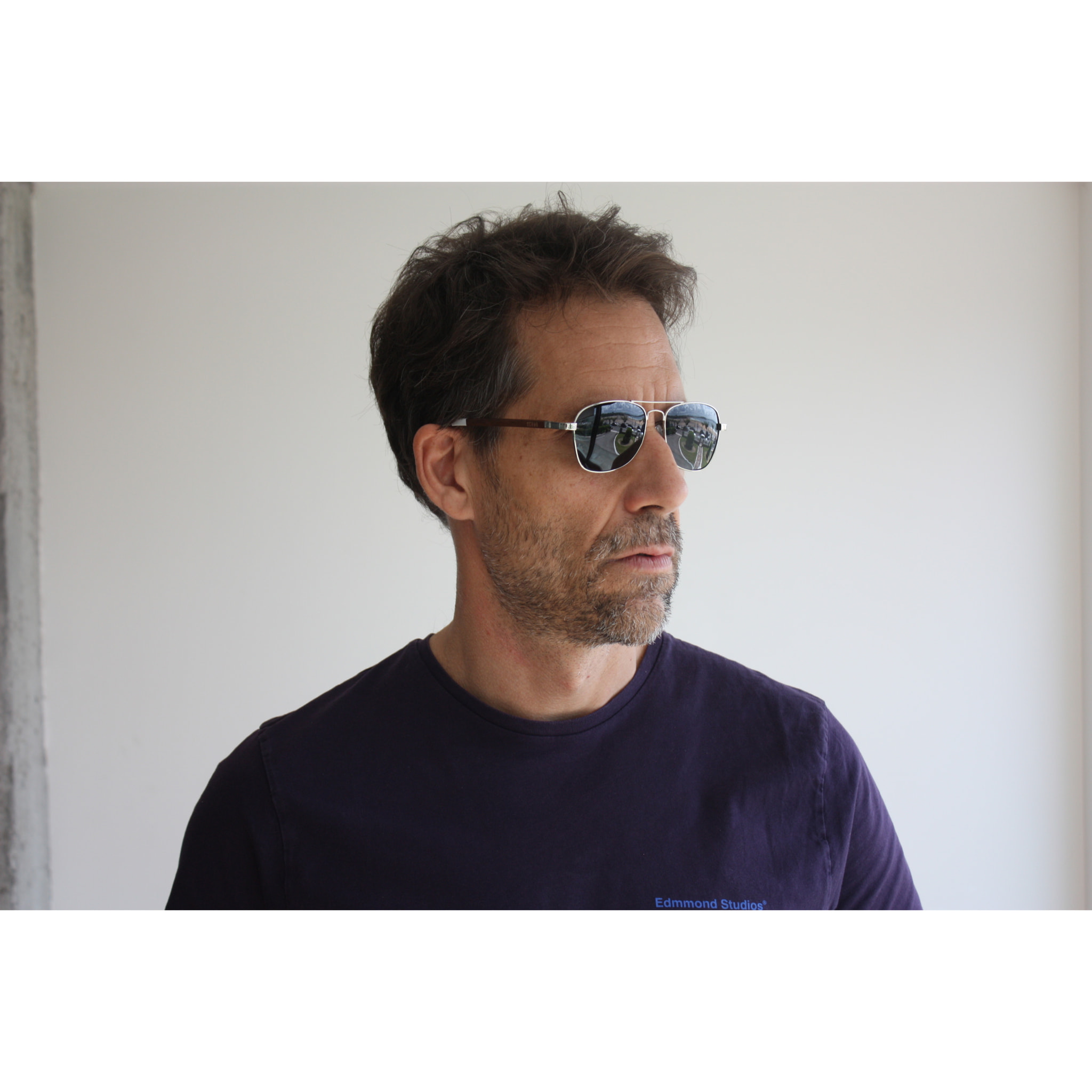 Gafas de sol OCEAN SORRENTO - De brazo de madera de peral azul oscuro con montura frontal de metal azul claro y plata brillante / Ahumada
