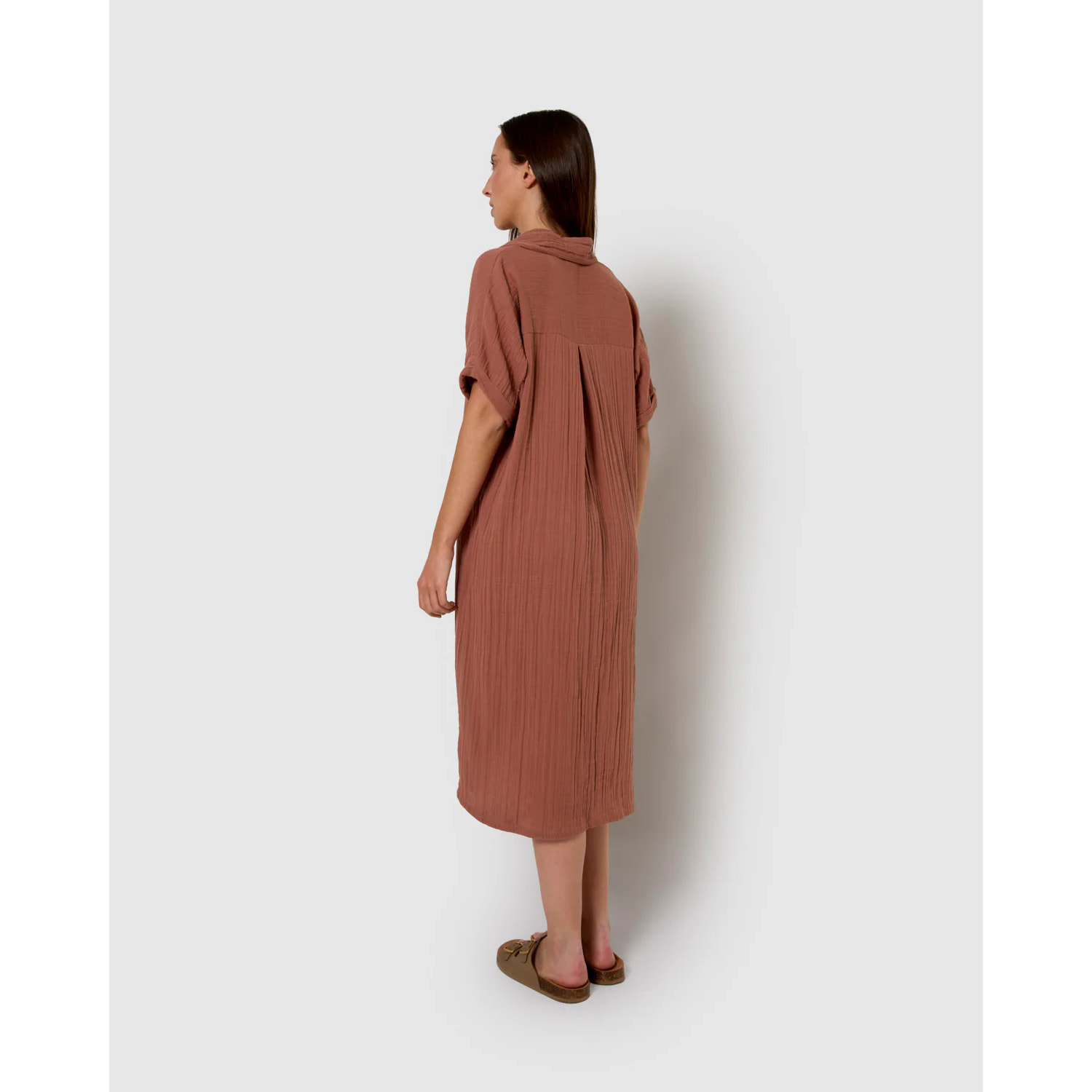 Vestido midi manga fluida muselina rosette
