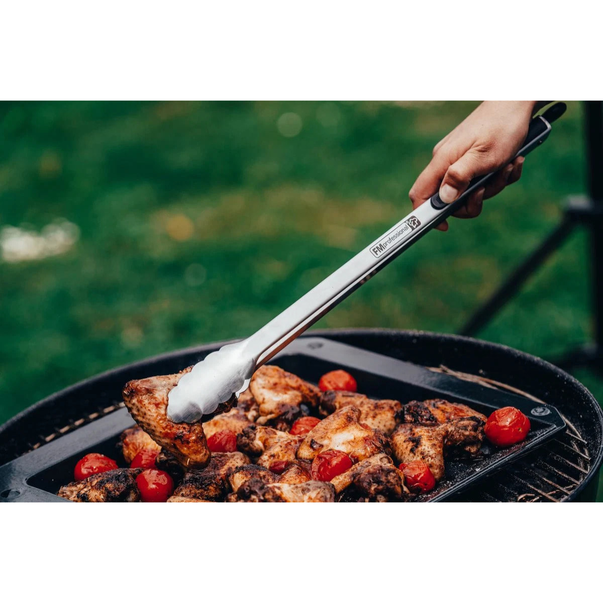 Plaque ondulée et perforée pour four et barbecue en tôle 38 x 33 cm FM Professional Barbecue