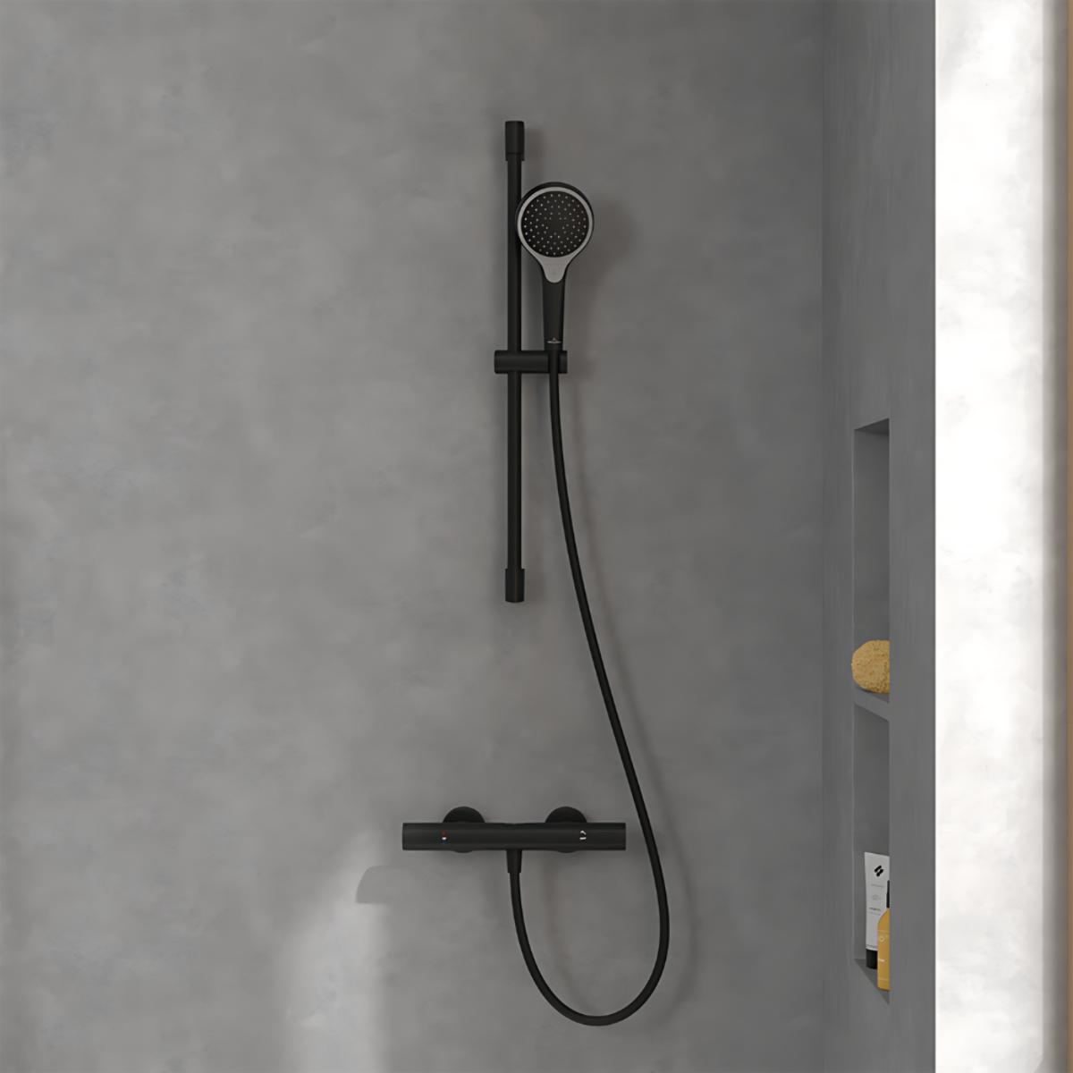 Mitigeur douche thermostatique Universal Taps & Fittings rond Matt Black + Ensemble de douche Verve Showers 3 jets Matt Black