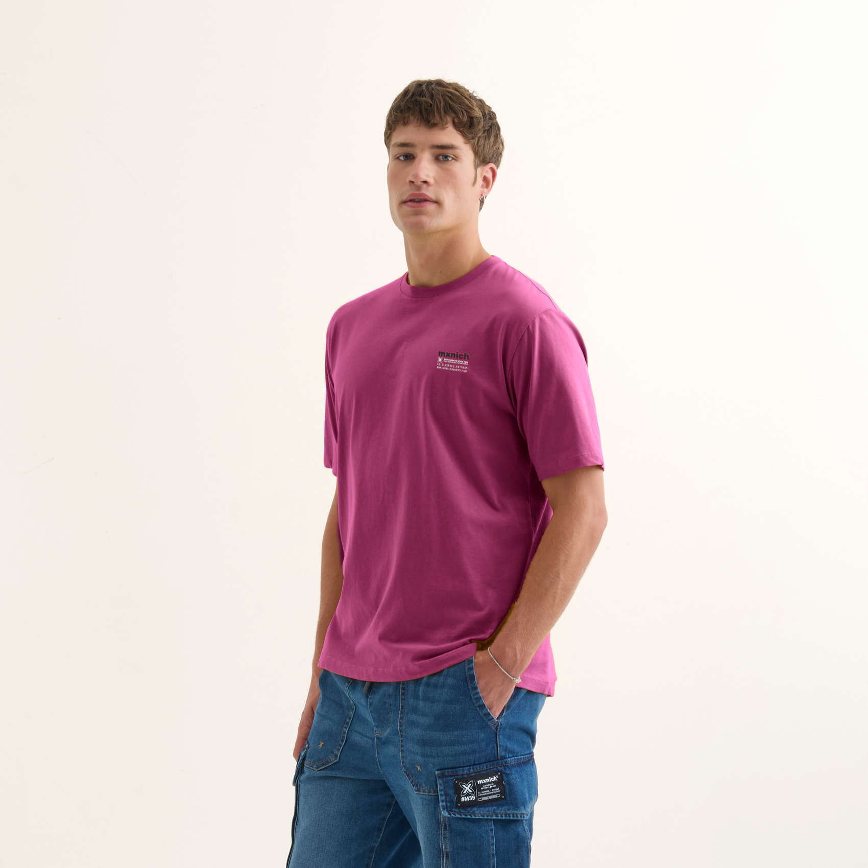Camiseta MUNICH ollie streetwear hombre de algodón orgánico fucsia