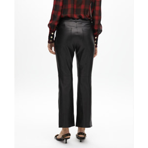 Pantaloni effetto pelle con zip