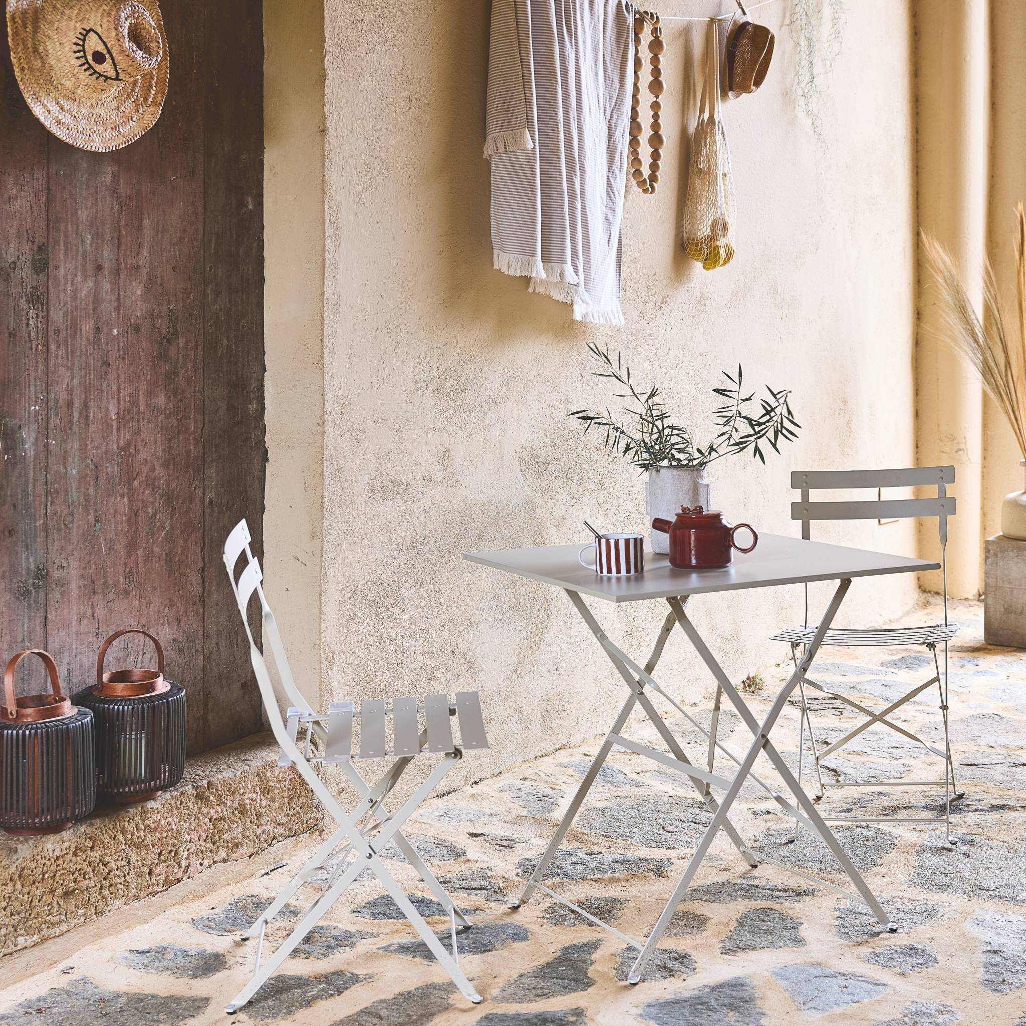 Table de jardin bistrot pliante métal + 2 assises beige 70 x 70cm. acier thermolaqué