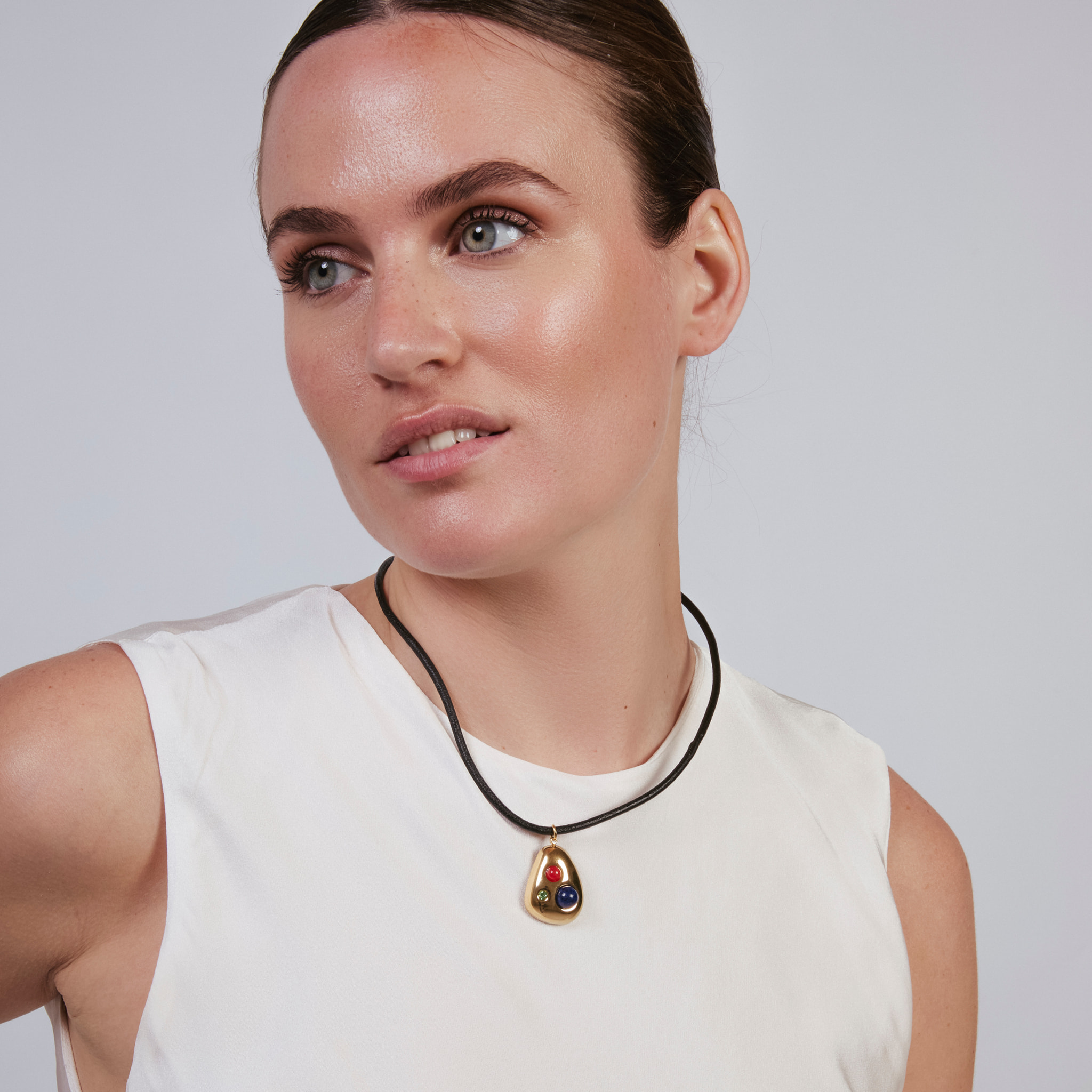 Collar de Multicolor Piedra Natural acabado en oro amarillo de 18k