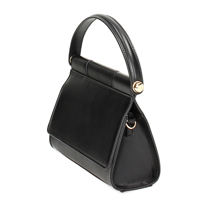 Minibolsa negra bajo el brazo