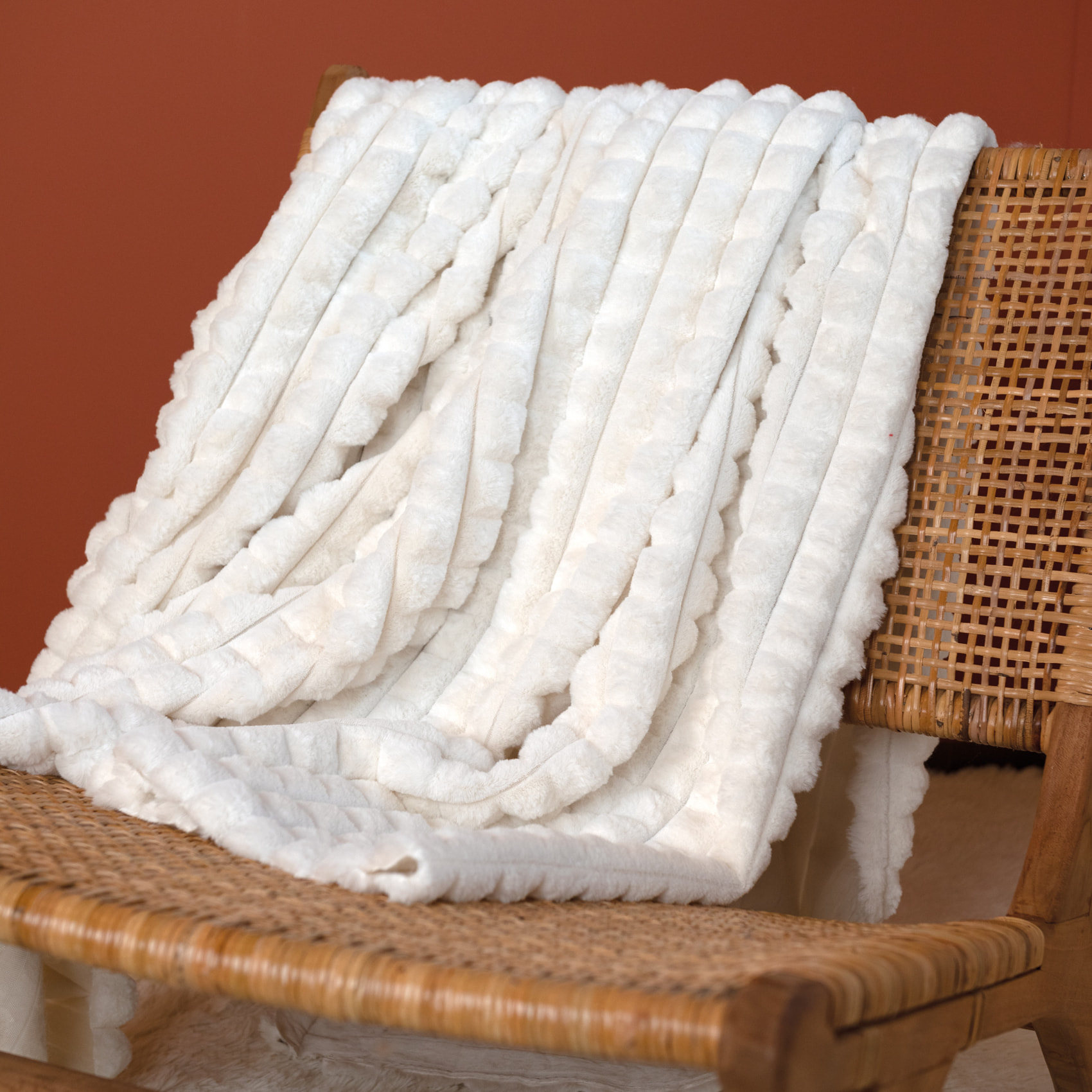 Tissu fausse fourrure  - Effet matelassé - Blanc