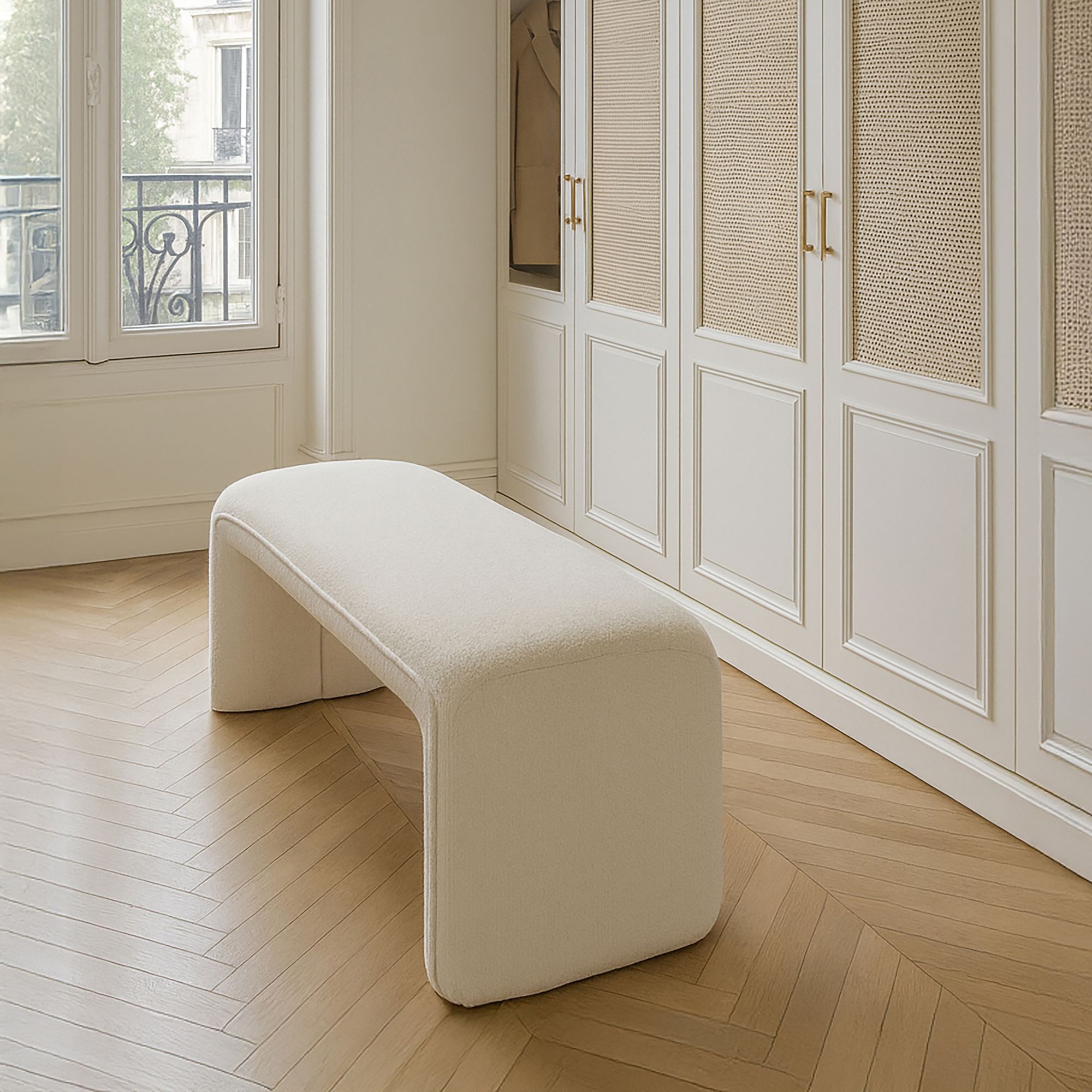 Banc en tissu bouclette beige et structure en bois MALO